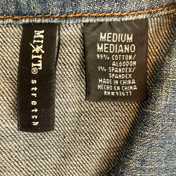 MIX IT Stretch Crop Jean Jacket - Picture 2 of 3